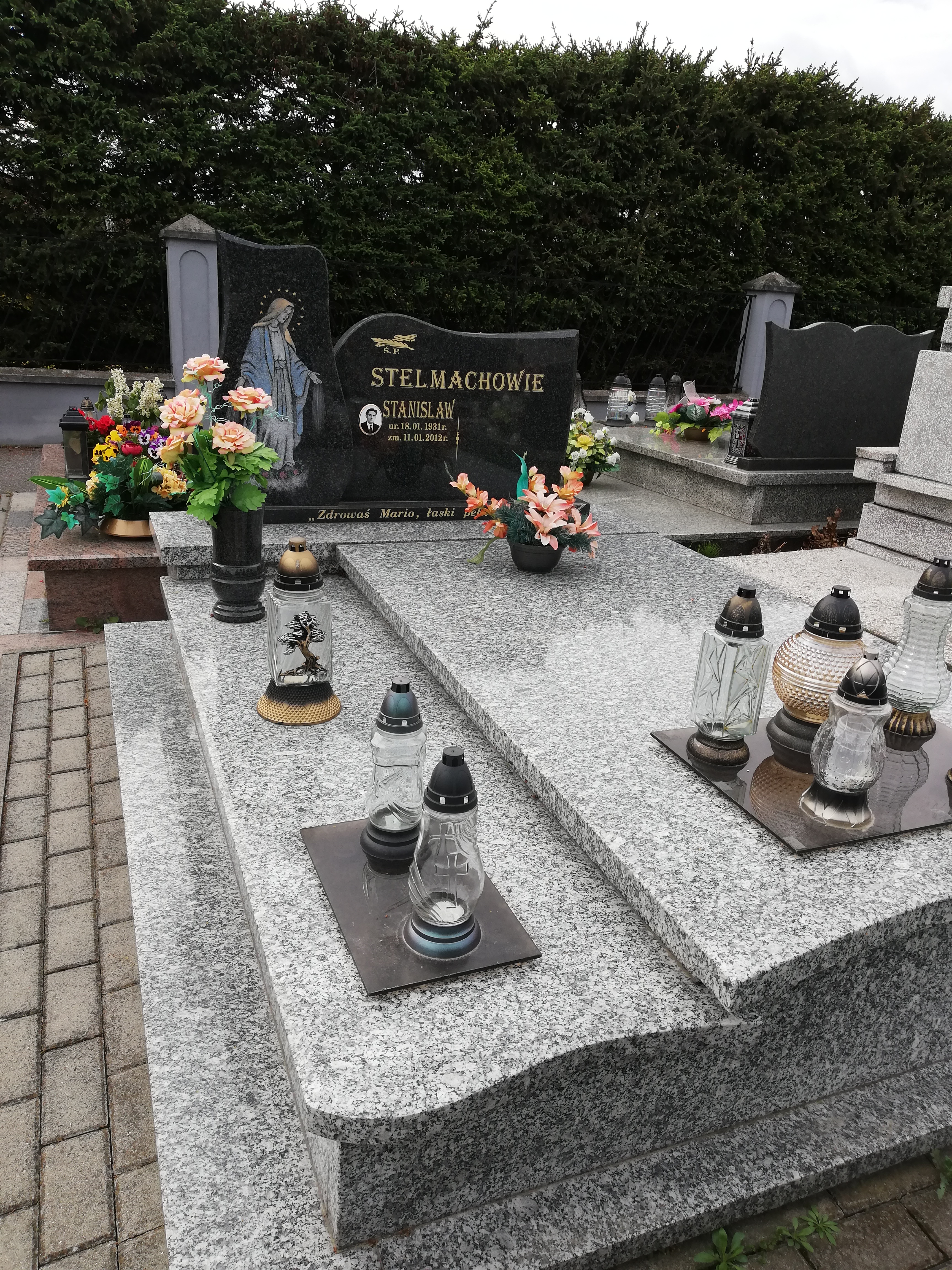  NN Lisia Góra - Grobonet - Wyszukiwarka osób pochowanych